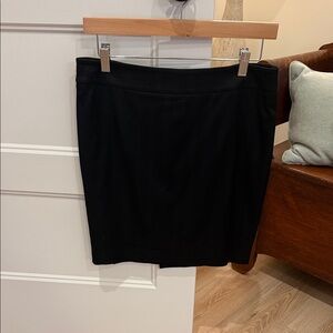 bebe Classic Black Pencil Skirt